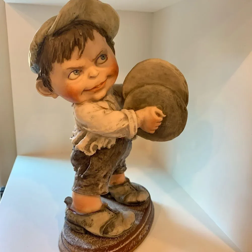 Darling Boy Figurine by Armani - Picture 3 of 7